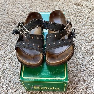 Betula sandals size 5 color: black